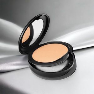 NIB C4 MAC Studio Fix Tech Cream to Powder Foundation
